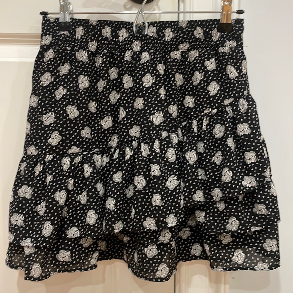 Ann Taylor petite floral flounce mini skirt.